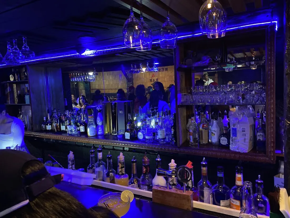 Mackao restaurant and Bar